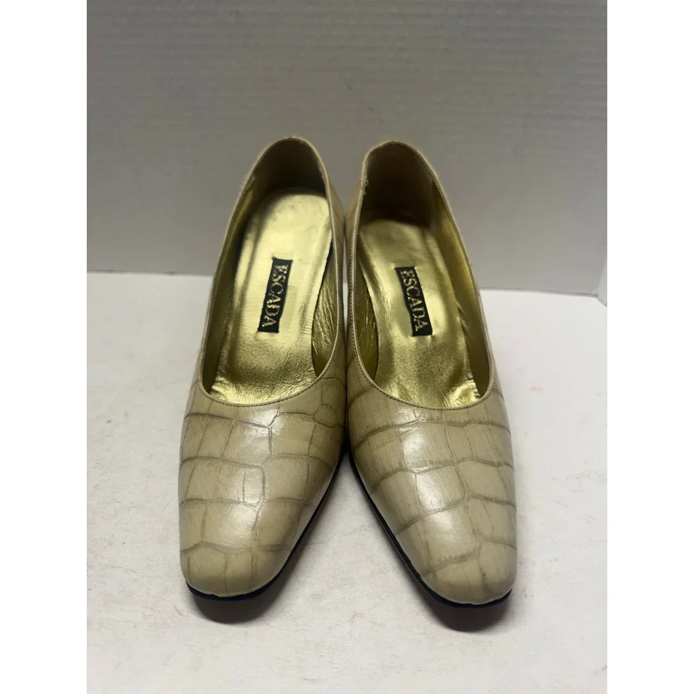 Escada Beige Croc Embossed Leather Block Heel Pumps Gold Logo Italy 36.5 6.5